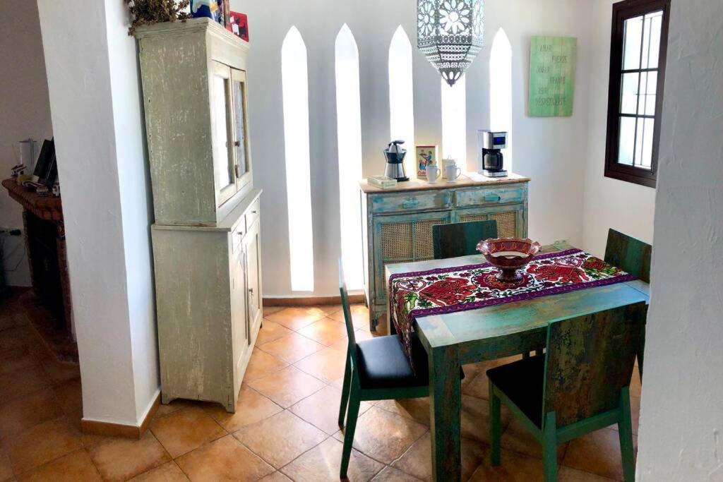 Gatu Premium Villa Lurberri Piscina Privada, 4 Dormitorios, 2 Banos, Parking , Jardines, " Preferente Mayores De 25 Anos Y Familias " In Y Barbacoa Chiclana de la Frontera Zewnętrze zdjęcie